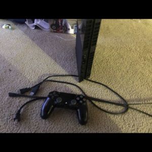 Used PS4 the HDIM chord needs to go in a certain way to have it to work